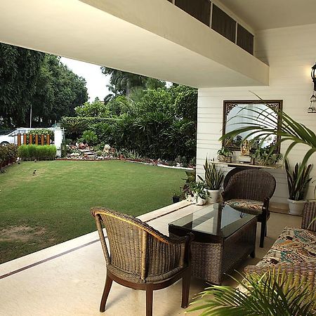Ahuja Residency Golf Links Otel Yeni Delhi Dış mekan fotoğraf