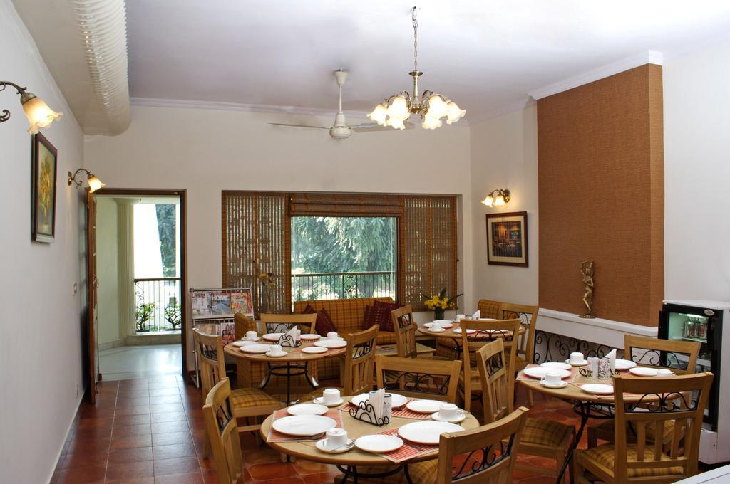 Ahuja Residency Golf Links Otel Yeni Delhi Dış mekan fotoğraf