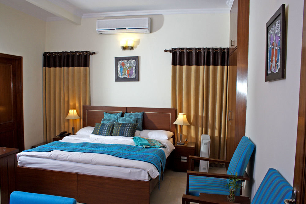 Ahuja Residency Golf Links Otel Yeni Delhi Dış mekan fotoğraf