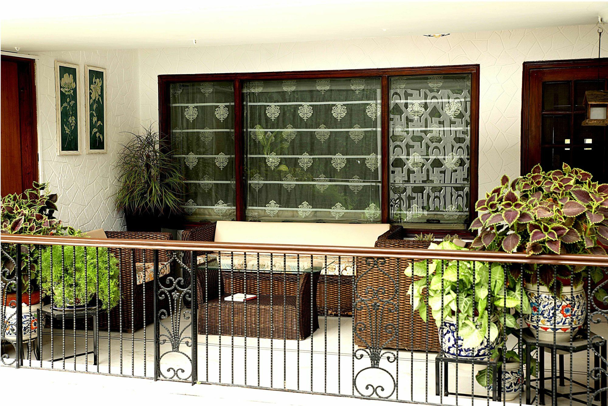 Ahuja Residency Golf Links Otel Yeni Delhi Dış mekan fotoğraf